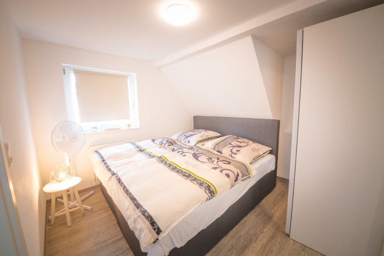 Superhost Flat Near Opera Apartment Байройт Екстериор снимка